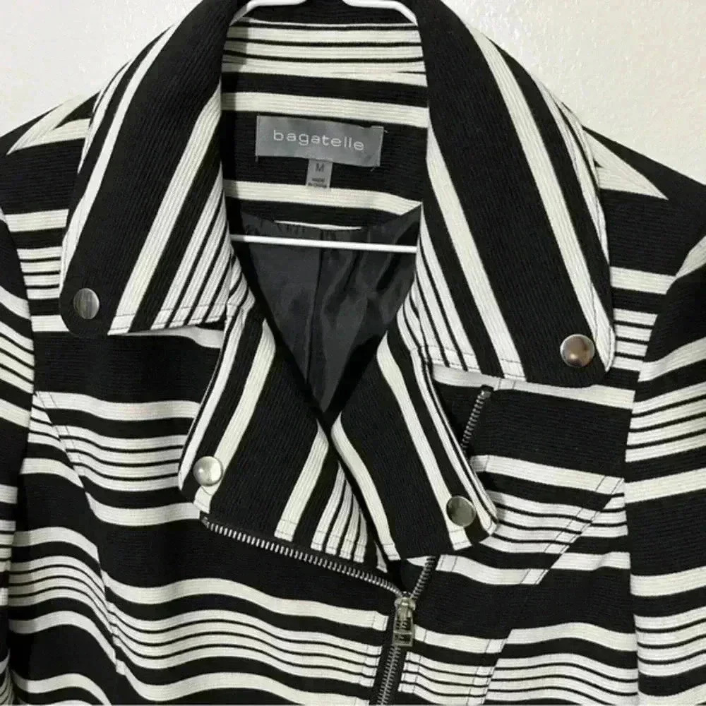 BAGATELLE Striped Moto Zip Up jacket | size Medium‎ - Picture 6 of 11